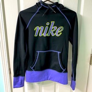 2 hooded thermal sweatshirts